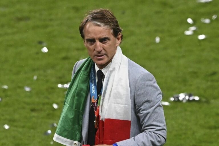 ΜΑΝΤΣΙΝΙ: «Η Νάπολι μπορεί να είναι η ομάδα-αποκάλυψη της Serie A»