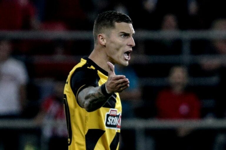 UEFA: Zητά από τον Βράνιες να καλύψει τατουάζ του!
