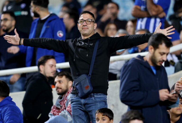 ΜΟΝΟ ΑΝΟ!