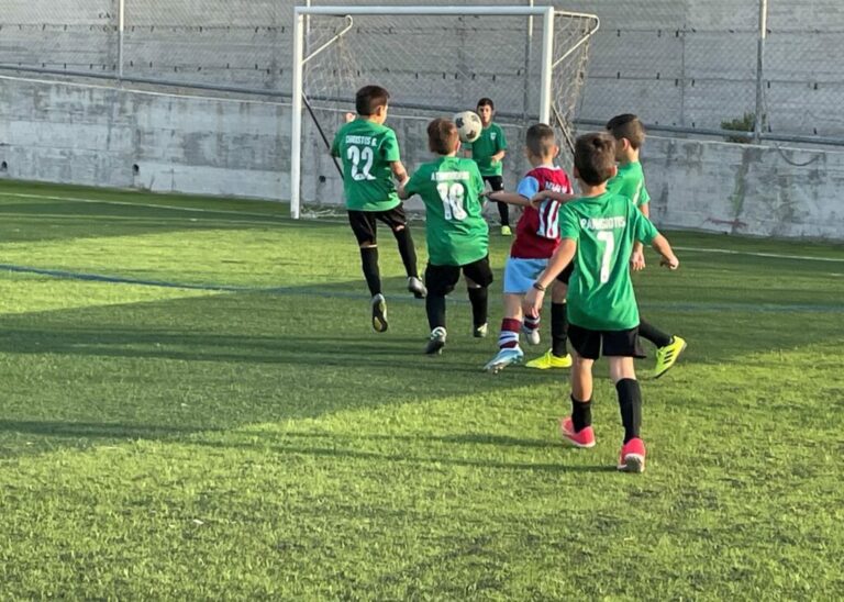 GRASSROOTS: Άρχισε η δράση, χιλιάδες παιδιά στα γήπεδα! (ΦΩΤΟΣ)