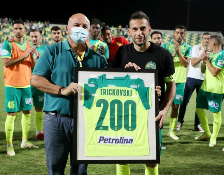 ΤΡΙΣΚΟΦΣΚΙ: Βράβευση και αποθέωση! (ΦΩΤΟΣ-ΒΙΝΤΕΟ)