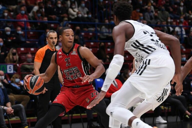 AΡΜΑΝΙ 73-72 ΒΙΛΕΡΜΠΑΝ: Αήττητη με τρίποντο του Χολ στα 27”!