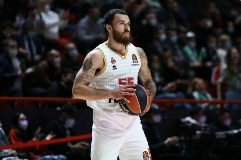 ΜΟΝΑΚΟ-ΤΣΣΚΑ 97-80: Την έκανε φύλλο και φτερό…