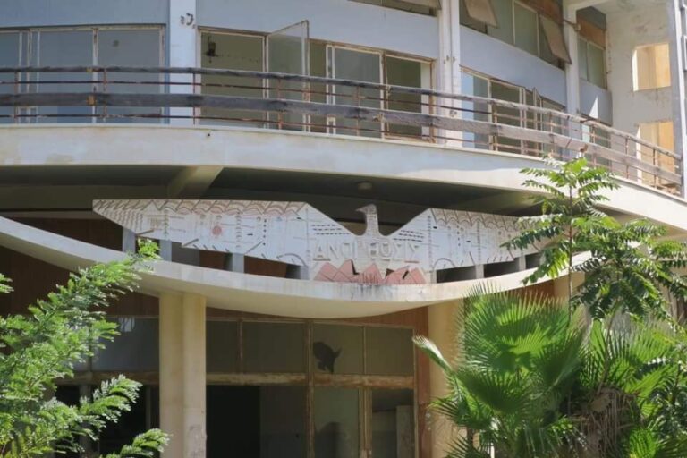 Μ. ΧΑΤΖΗΠΑΝΤΕΛΑ: «Όταν ο Φοίνικας ξεσπιτώθηκε…»