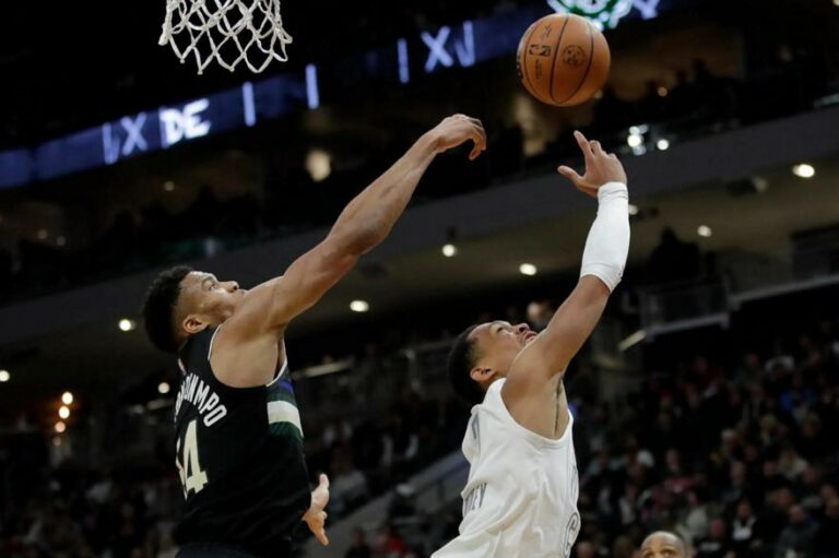 Παραμιλάει ξανά το NBA: Το απίστευτο μπλοκ του Γιάννη στον Μπέιζλι (ΒΙΝΤΕΟ)