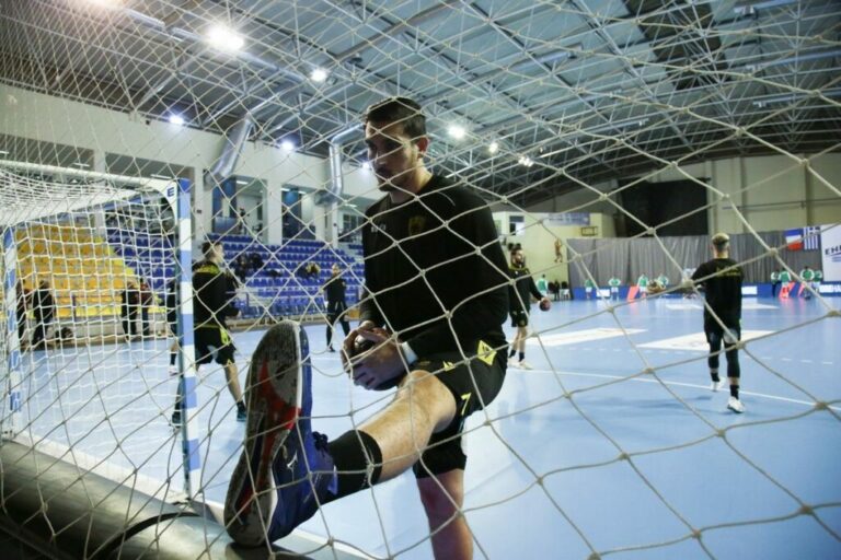 ΠΑΠΑΧΑΡΤΟΦΥΛΗΣ ΓΙΑ ΤΑ ΕΠΕΙΣΟΔΙΑ: «Είχαν στήσει καρτέρι στους οπαδούς της ΑΕΚ»!