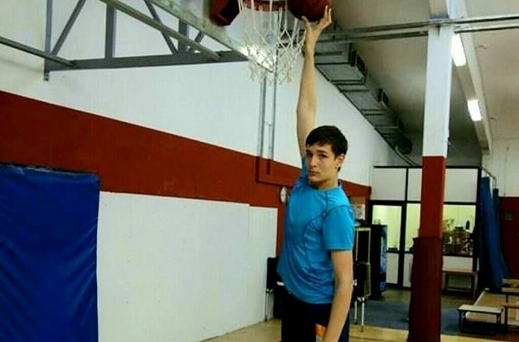 ΕΛΛΑΔΑ: Πέθανε ο 20χρονος μπασκετμπολίστας Θωμάς Κατσαούνης