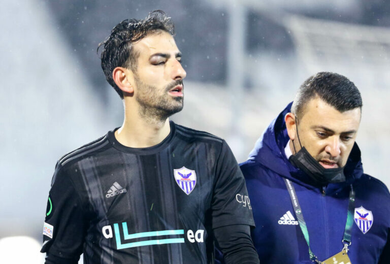 ΕΚΛΕΙΣΕ…