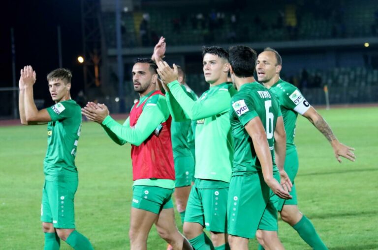 Πρόταση από ΑΠΟΕΛ και Ομόνοια; Τι απαντά ο Στεπίνσκι…