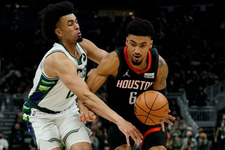 NBA: Άνετη νίκη των Μπακς επί των Ρόκετς