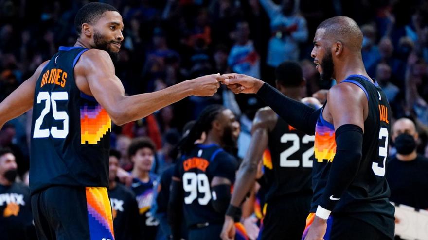 dm_211201_suns_beat_warriors_t_081749