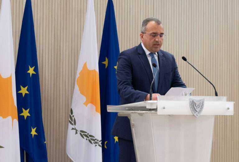 Χατζηπαντέλα για περιορισμούς στις μετακινήσεις και μείωση της καραντίνας
