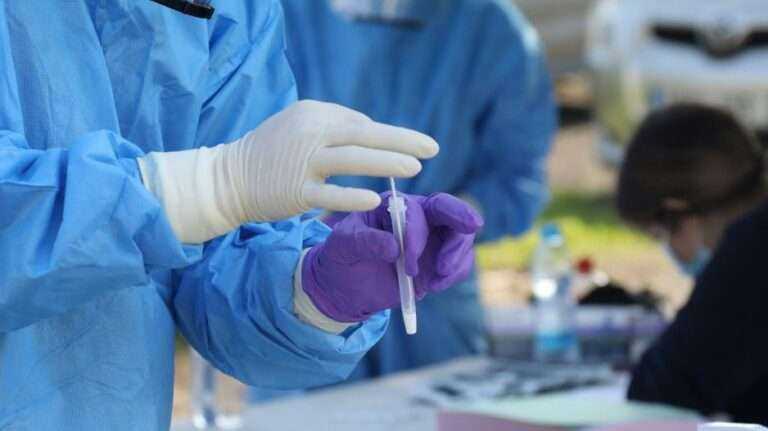 ΚΟΡΩΝΟΪΟΣ: 11 θάνατοι, πάνω από 2200 τα νέα κρούσματα…