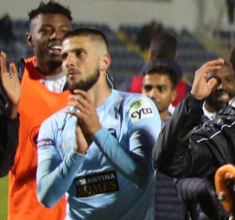 Aπόφαση για Χότσκο!