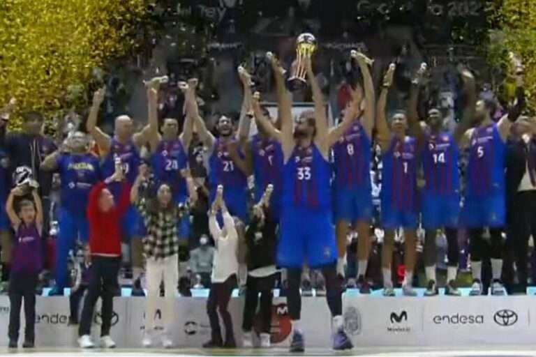 Ποιο clasico; Η Μπαρτσελόνα την έκανε… πελάτισσα!