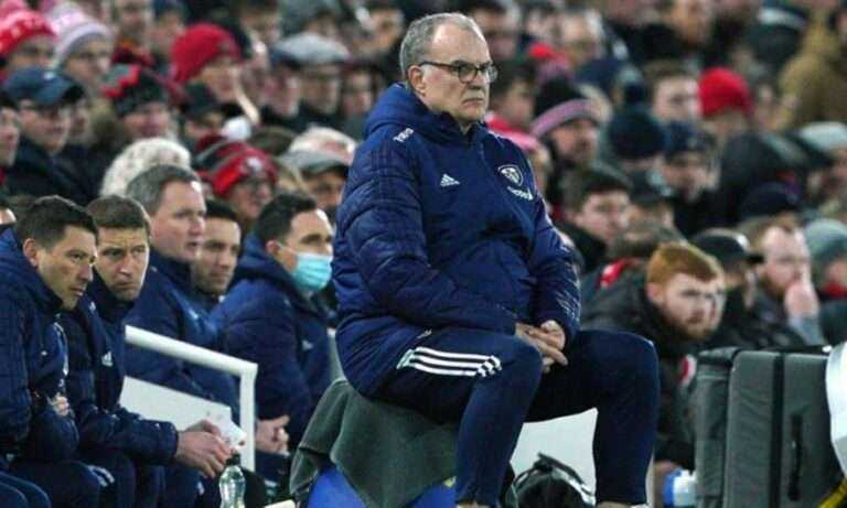 «Τρίζει» η καρέκλα του Μπιέλσα!