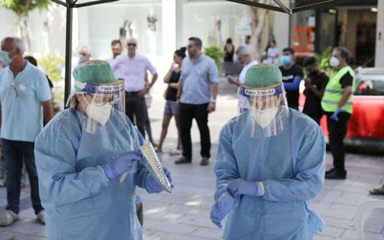 Έξι θάνατοι και 3.020 νέα κρούσματα