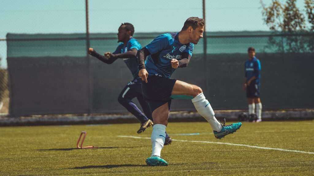 v. jovanovic