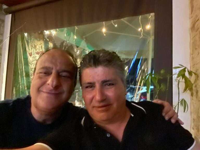 ΦΙΛΑΡΑΚΙΑ…