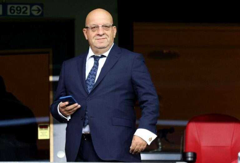 ΒΟΛΕΥΕΙ…