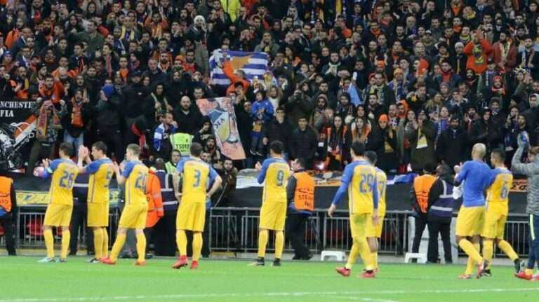 ΣΑΝ ΣΗΜΕΡΑ…με 6.800 ΑΠΟΕΛΙΣΤΕΣ στο Wembley!