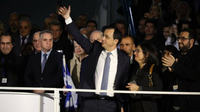 Άνοιγμα προς όλους, στην πρώτη ομιλία του νέου Προέδρου της Δημοκρατίας