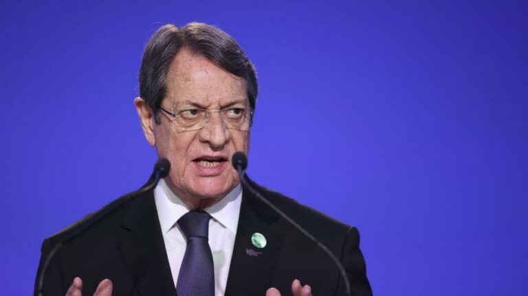ΑΝΑΣΤΑΣΙΑΔΗΣ: Διαψεύδει τα περί παρεμβάσεων Μητσοτάκη σε αποφάσεις Λευκωσίας