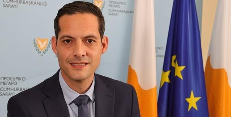 Πώς απαντά για το σάλο με τα πτυχία Μιχαήλ η Κυβέρνηση