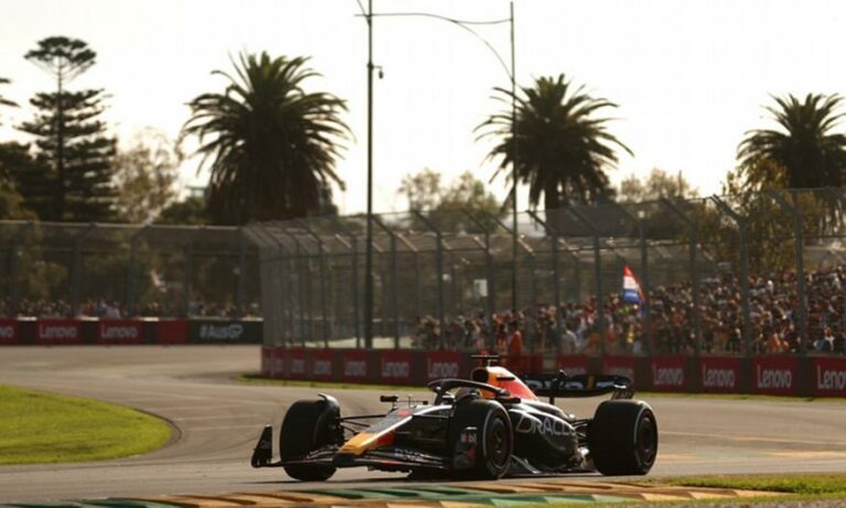 Στο πιο επεισοδιακό Grand Prix όλων των εποχών της F1 θριάμβευσε ξανά ο Φερστάπεν!