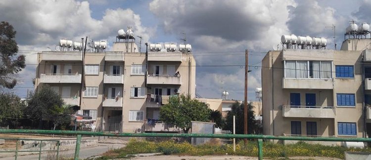Αυτές είναι οι 20 προσφυγικές πολυκατοικίες που θα κατεδαφιστούν