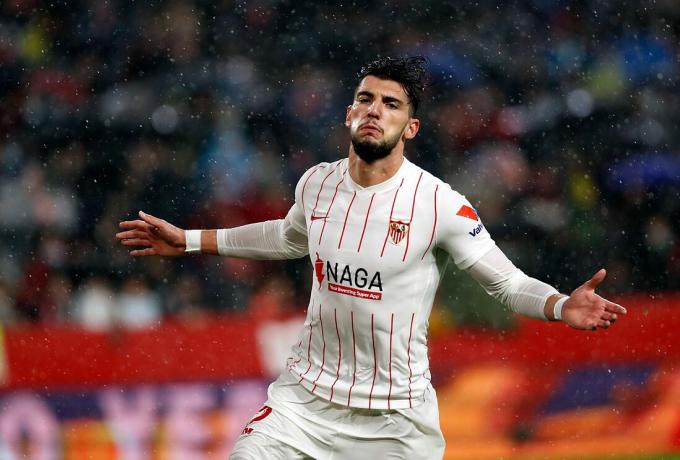 Rafa-Mir sevilla