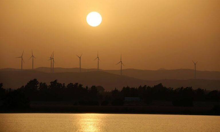 Στο «κόκκινο» η επιφυλακή σε Πυροσβεστική και Τμήμα Δασών λόγω «Κλέων»