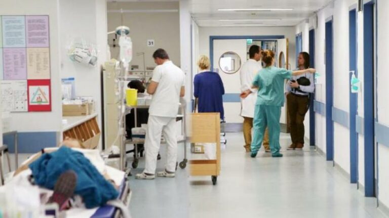 Απεργία στα κρατικά νοσηλευτήρια αποφάσισαν οι συντεχνίες