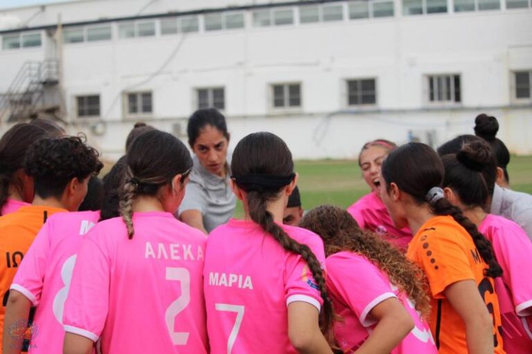 Ο Ολυμπιακός / Asprakis Kids FA στην κορυφή του Πρωταθλήματος Κοριτσιών Κ-15!