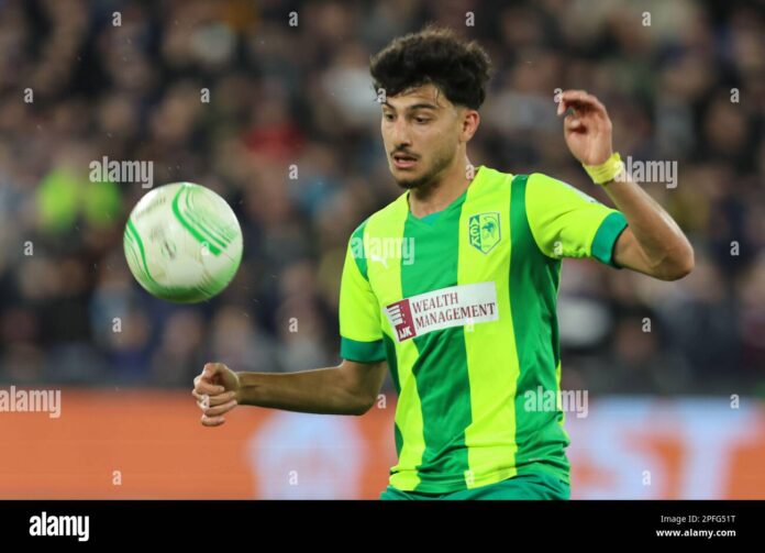 giorgos-naoum-of-aek-larnaca-in-action-during-uefa-europa-conference-league-round-of-16-2nd-leg-soccer-match-between-west-ham-united-against-aek-larna-2PFG51T