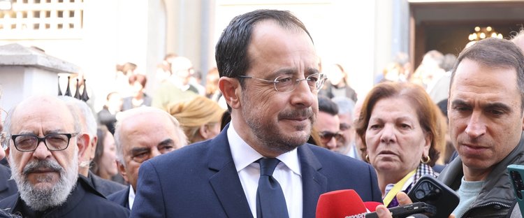Και όμως…δηλώνει περήφανος ο Χριστοδουλίδης!