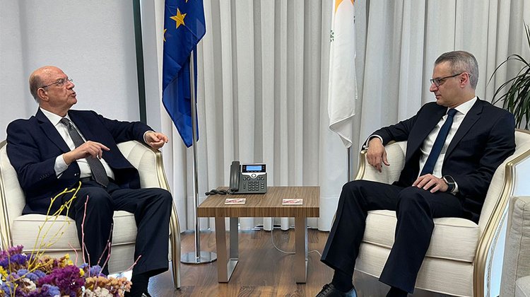 Προανήγγειλε πιθανή μείωση επιτοκίων ο Ηροδότου και ενδεχόμενα στοχευμένα μέτρα στήριξης ο Κεραυνός