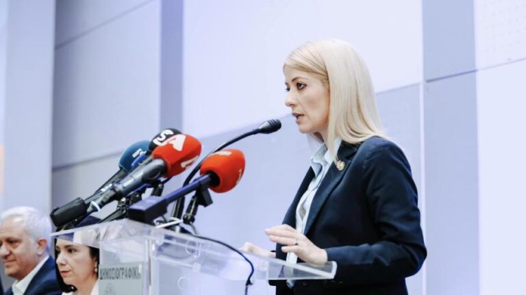 Με Οζερσάι και Ναμί συναντήθηκε η Αννίτα Δημητρίου…