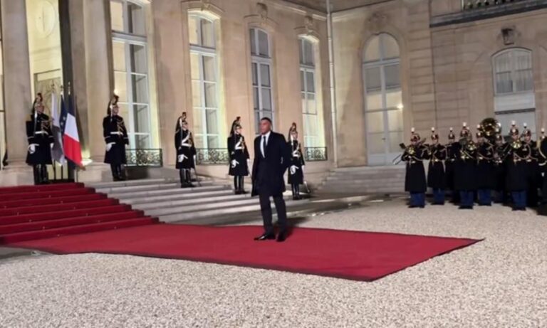 Έφτασε στο Μέγαρο «Ελιζέ» ο Εμπαπέ για το δείπνο με Μακρόν και τον Εμίρη του Κατάρ!