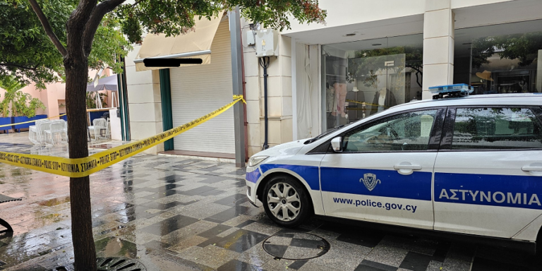 Έκλεψαν κλειδί και τηλεχειριστήριο συναγερμού-Έτσι ξάφρισαν το κοσμηματοπωλείο