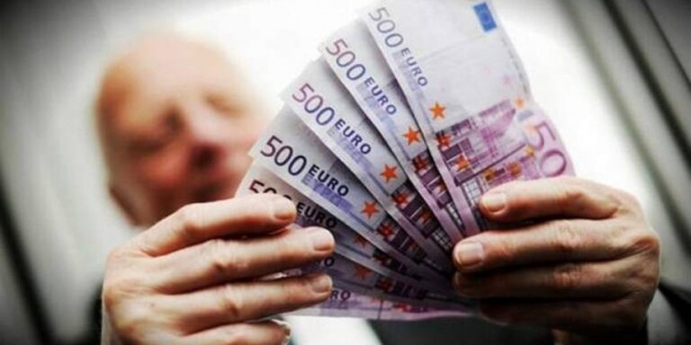 Έρχονται αλλαγές στις συντάξεις αξιωματούχων…