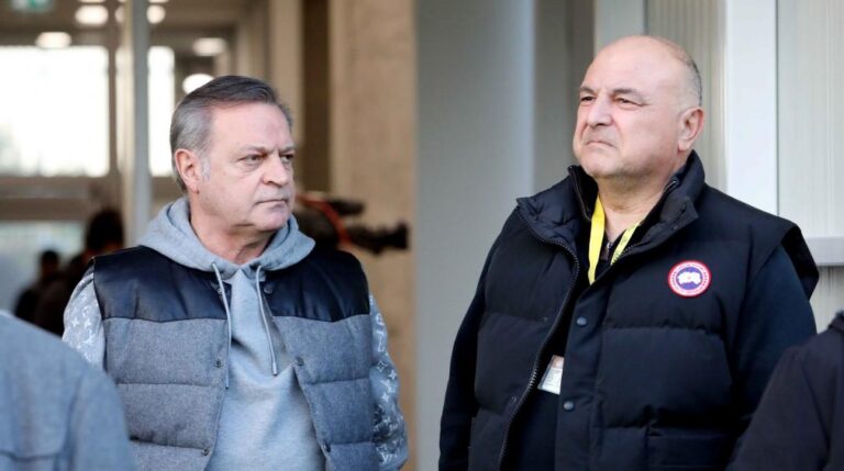 ΚΑΙ ΤΩΡΑ;