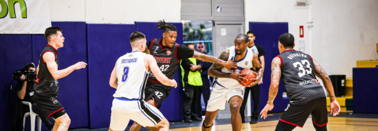 ΑΝΟΡΘΩΣΗ 87-61 ΚΕΡΑΥΝΟΣ: Ήταν «Κυρία» στο ντέρμπι και πάτησε κορυφή! (ΒΑΘΜΟΛΟΓΙΑ)