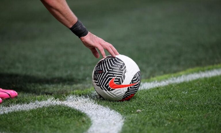 Super League: Μάχη για την παραμονή με όπλο την έδρα για τους τρεις