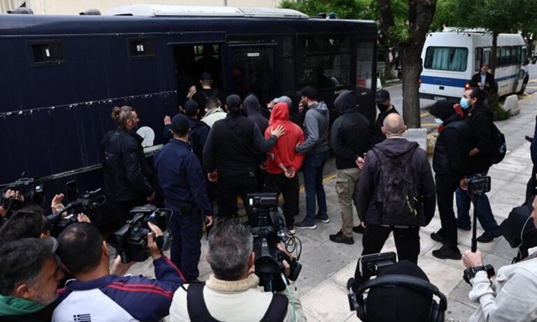 Δολοφονία Λυγγερίδη: Στην Ευελπίδων η πρώτη ομάδα των χούλιγκανς – Αύριο το δεύτερο γκρουπ