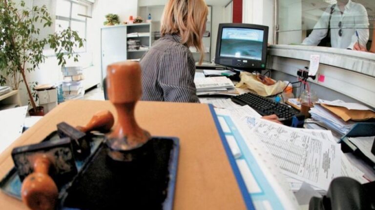 Αυξήθηκαν κατά 2,648 οι εργαζόμενοι στην Κυβέρνηση το Μάρτιο σε σχέση με πέρσι!