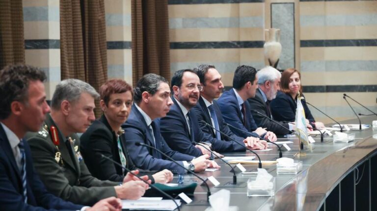 Συγκρατημένη αισιοδοξία για Μεταναστευτικό μετά τη συνάντηση του Λιβάνου!