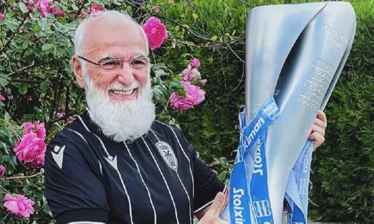 «Στην αγκαλιά του ανθρώπου που το πίστεψε πρώτος»: Στον Ιβάν Σαββίδη η κούπα του πρωταθλητή!