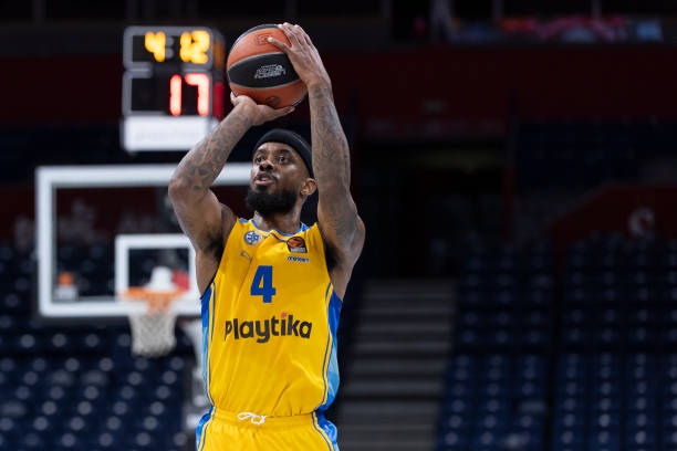 lorenzo brown2