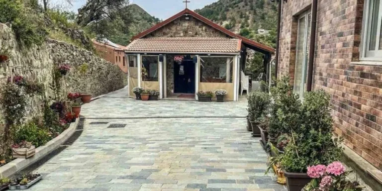 Παρατάθηκε η τρίμηνη αργία των μοναχών – Απαιτούν ανάκληση της απόφασης…